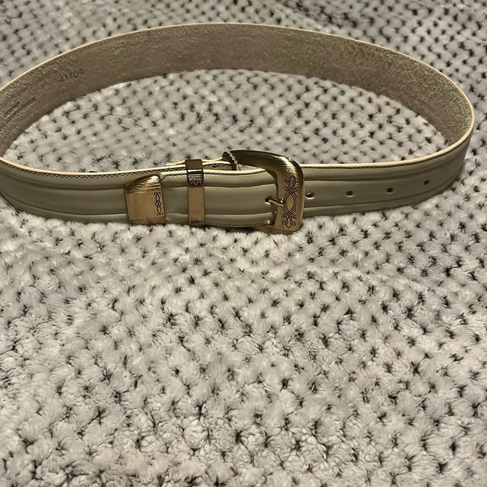 Vintage Brighton cream leather belt with gold hardware accents size Medium EUC